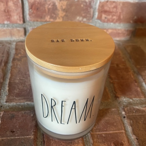 NEW Rae Dunn DREAM Gardenia Scented Candle - Picture 2 of 5